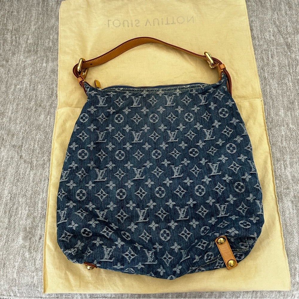 Louis Vuitton Monogram Denim Bag (Long Strap) - Picture 3 of 4